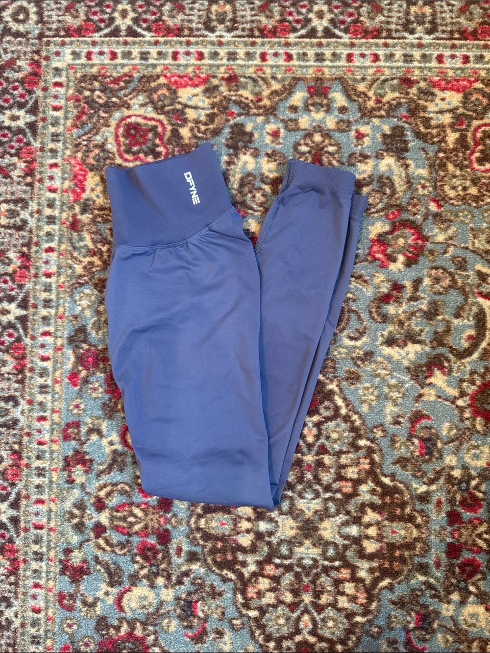 NWOT Dfyne Defy Legging Steel